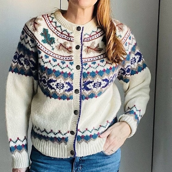 Vintage Woolrich button up sweater. - Picture 16 of 16